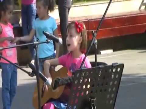 Vânare de vânt (Blowing in the wind ) -  Alexia Andreea Păunescu - 8 years