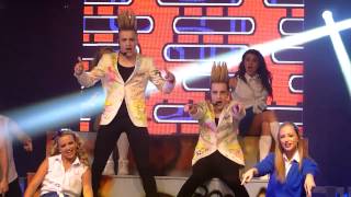 Jedward Singing &#39;School&#39;s Out&#39;  -  Mullingar 16/8/12