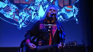 Mike Peters of The Alarm - &quot;Only The Thunder&quot; (Old Town School Of Folk Music)