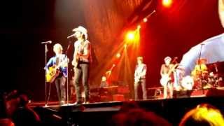 The Rolling Stones w/ Brad Paisley - Dead Flowers
