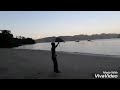Asiknya Di Pantai Pagi Hari