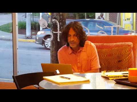 John Cuda reads his short stories at the Té Café (May 11, 2016)