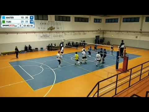 Materdomini, difesa, recupero nell'altro campo e pallonetto vincente