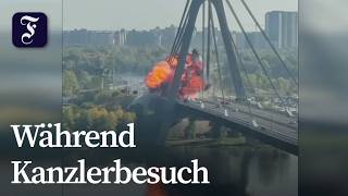 Merz in Kiew: Drohnenangriff auf Brücke