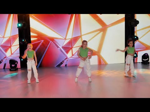 Sofia Ciobanu & Nastea Roșca & Amelia Șvet (Picături Muzicale) - Ai curaj (TV STAR 2023)