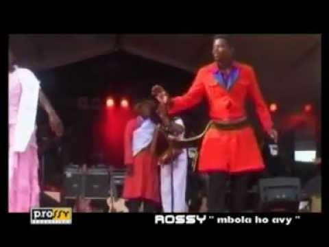 ROSSY - Mbola ho avy (live Antsonjombe 2008)