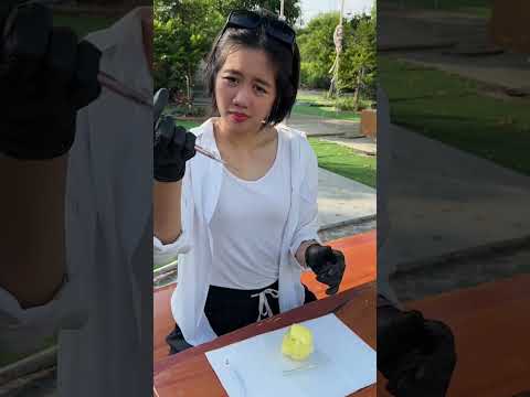 แมงพรุนพันปีตกใส่คุณหมอเสี่ยอีฟตอนมาสุพรรณ #เสี่ยอีฟการละคร #ของเล่นทําเอง #แมงกระพรุน #ของเล่น