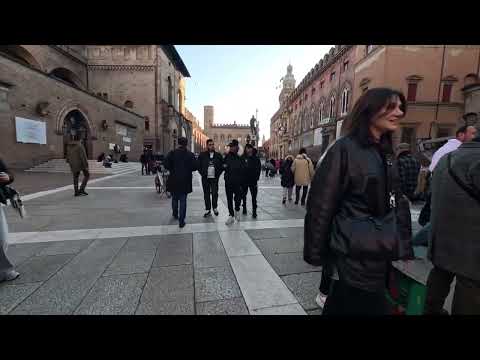 Bologna Walking Tour | Porticoes, Red Bricks & Timeless Italy (4K Ambience)