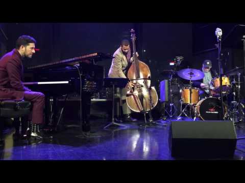 Emmet Cohen feat Jimmy Cobb- On the Trail!