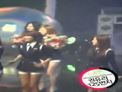 [100202] SNSD Yulsic 율싴 Fancam Moment # 62- YulSic Jumping Around (view 2)