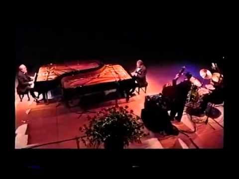 Gene Harris & Roger Kellaway  - Senor Blues/Splanky [HQ version]