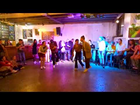 Bounce on Mars - Teachers performance