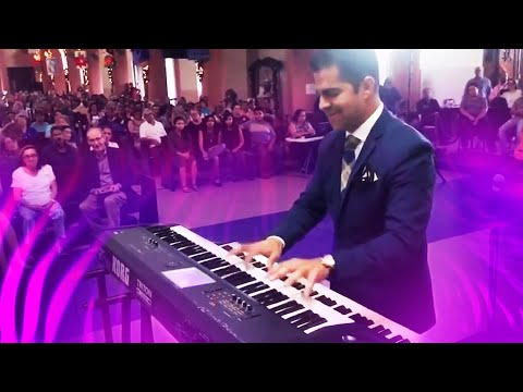 La NOVIA no llegaba a la BODA y el PIANISTA hizo ESTO.. 😏🎹🔥