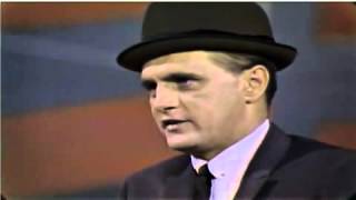 Dean Martin - Bob Newhart - Toupee scene