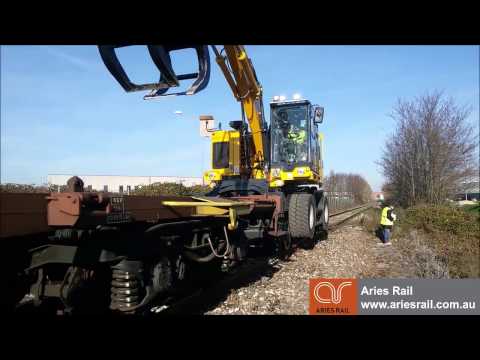 Colmar T11000 Road-Rail loader shunting 80 tonnes