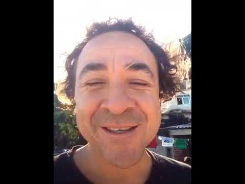 Dinhuu raaaa me chamo Patrick b.boy acordei agora essa cara enxada 😂😂😂😂