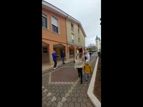 Charbel TV-FIGURA MATKI BOŻEJ Z MEDJUGORIE  DLA PARAFII WE FLOREENCJI -04.04.2021