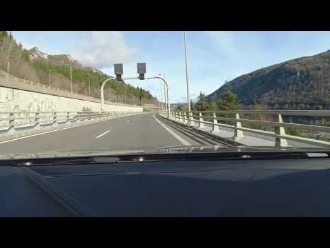 Convoyage d'une BMW 118d neuve sur l'A40, l'autoroute des Titans