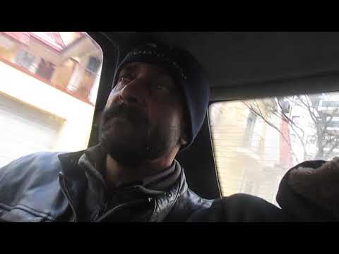 DOMNU GABOR Mircea din HARGHiTA din RUMENiA cu haine de vanzare pe la RAGLA iANUARiE 2021