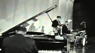 Slim-Sykes-Thornton - 1960's Folk Blues Medley 2
