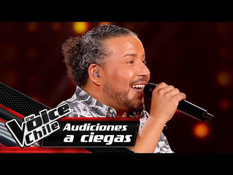 Carlos Landáez - Bad Love | Blind Auditions | The Voice Chile
