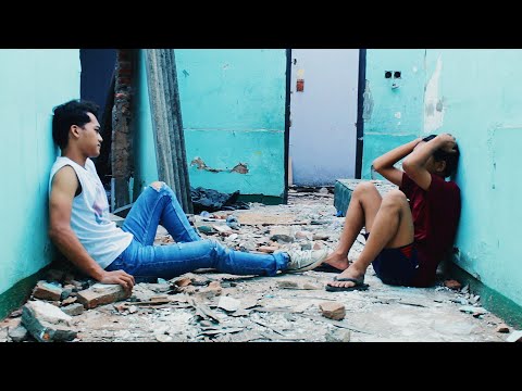 download lagu mp3 mp4 Lekat, download lagu Lekat gratis, unduh video klip Lekat