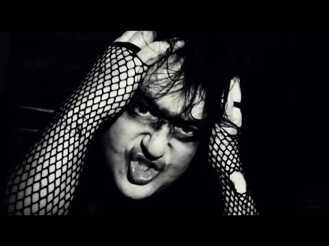 Hysteric Helen - HYSTERIC HELEN - estrangement of the ordinary