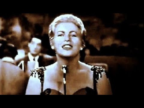 Hay Humo En Tus Ojos - Estela Raval Con 5 Latinos