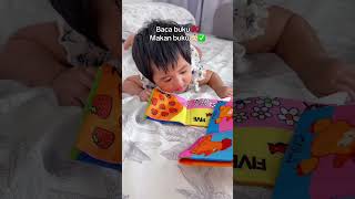 Ayana Baca Buku Ke Makan Buku