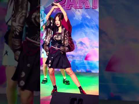 "MISSILE" by "Peach You" (Alice Fancam) @ "Sakura Party 2024" :The Market Bangkok