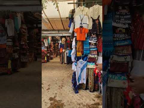 Mercado de Artesanías em Antigua Guatemala