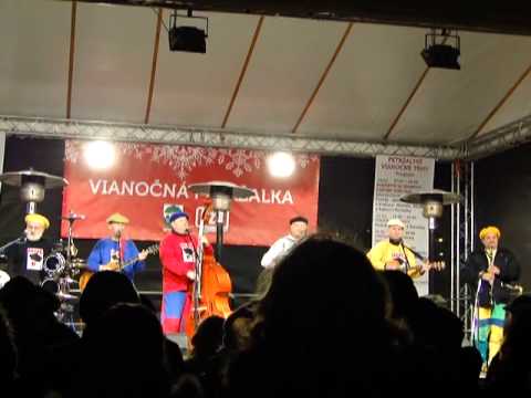 Lojzo-Vincentka van Gogová @ petržalské vianočné trhy 2012