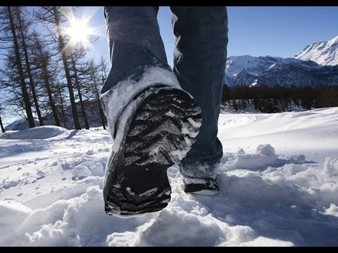 Как высушить ботинки зимой? Кронштейн на батарею своими руками