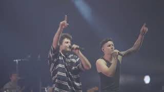 MIKI NÚÑEZ canta "ETERNO VERANO" junto a EDU ESTEVE Y ARNAU BLANCH  en Barcelona | 30/06/2023