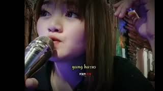 Download lagu Story WA Cewek Cantik Nyanyi Menepi (Guyon Waton) mp3