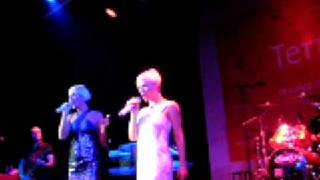 kate ryan y soraya - Tonight We Ride _ No Digas Que No. ( Pacha Madrid 15-12-2008)