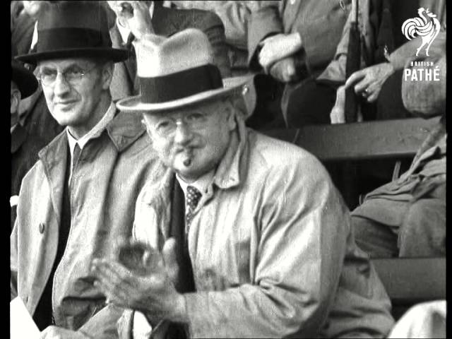 10 greatest left handed bowlers in the history of cricket