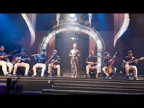 Keroncong teras yogyakarta X Raminten Cabaret Show