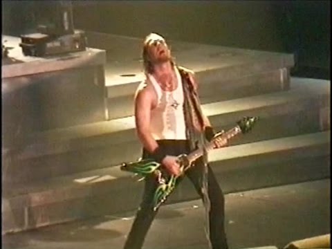 Metallica - Live at Palais Omnisports De Paris-Bercy, France (1999) [Full Show] [Upgrade]