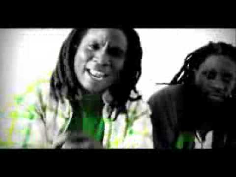 maxi krezy ft faada freddy - baye you side.flv