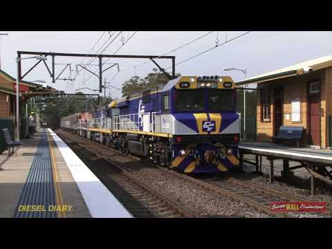 Australian diesel locomotive CM3301 - Heavy load trial - Cowan bank - November 2013