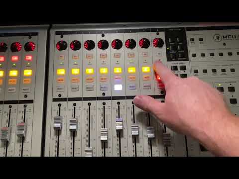 Mackie XT Pro with Mackie MCU Pro Demo