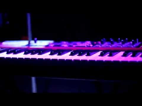 Red Eye Hi Fi ft. Kathika - Lights Out (Live version) - 18.09.14