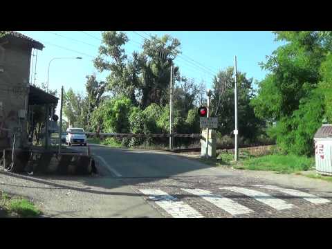 Passaggio a livello di via Stradella - Fornaci (MO) / Level Crossing / železniční přejezd