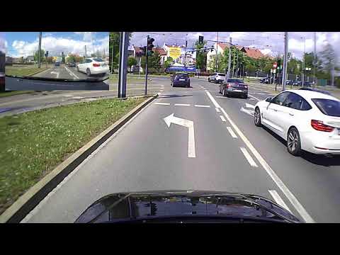 Zawracanie na rondzie Grzegórzeckim od alei Pokoju