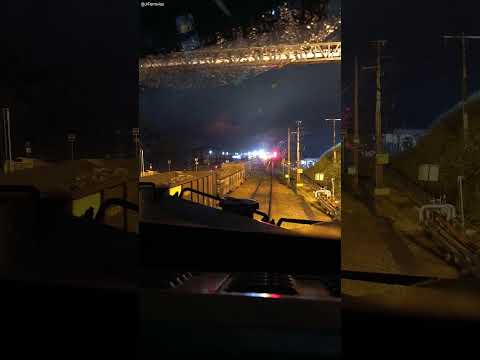 Trem de carga geral prefixo KER 0104, partindo da linha dois do Pátio do P1-07