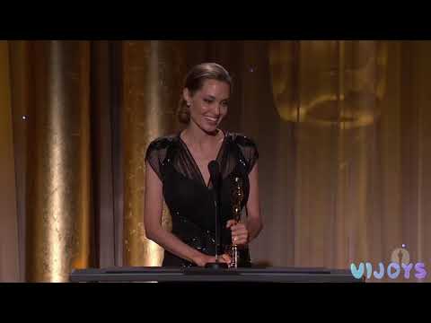 Джоли завидует Santa Dimopulos / ViJoys