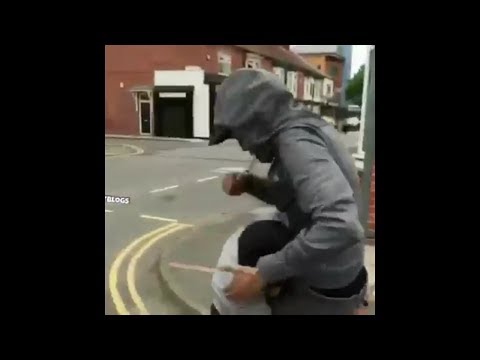 Headie One (OFB) Catches TKay Madmax (9Boyz) slipping on main road