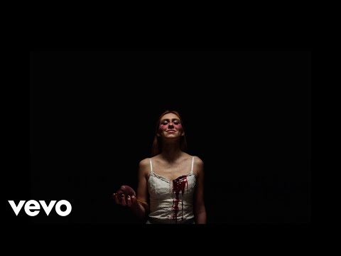 ANNABELLE - TOOTHBRUSH (Official Music Video)