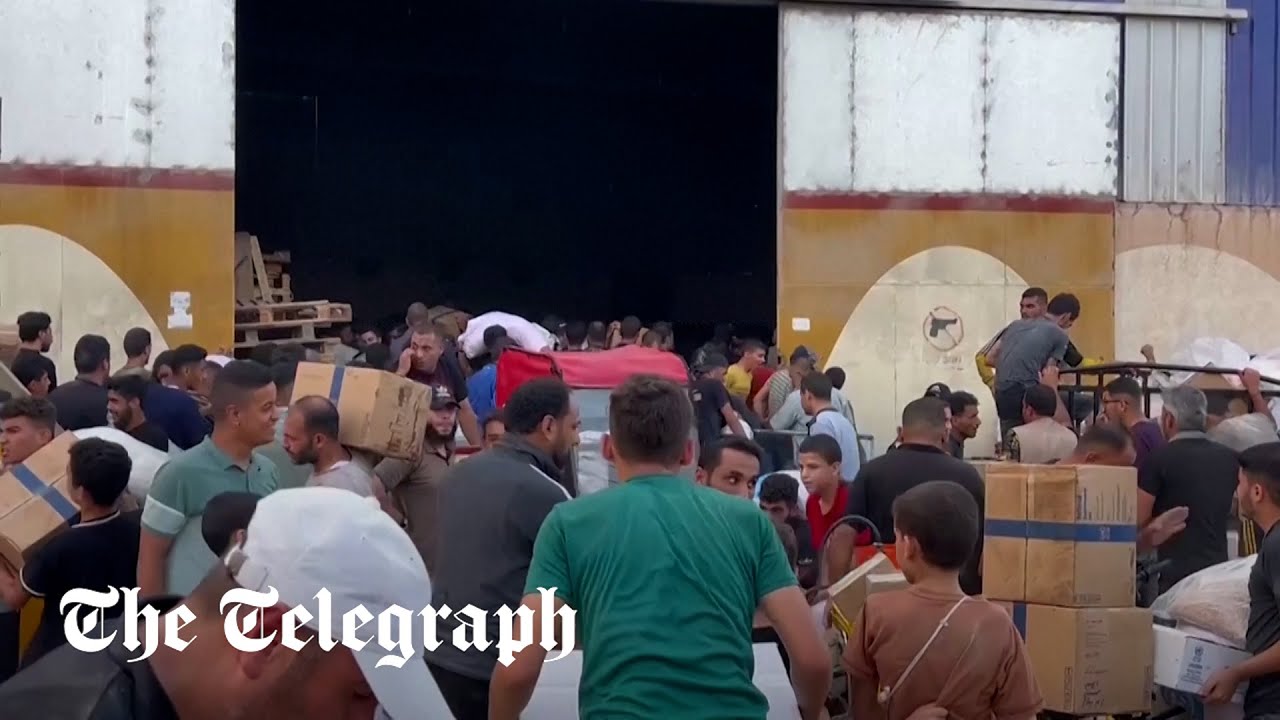 UN aid warehouses in Gaza looted by thousands of desperate residents - Vimarsana News